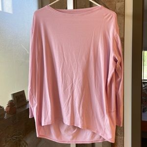 Lululemon Back in Action Shirt, Size 6